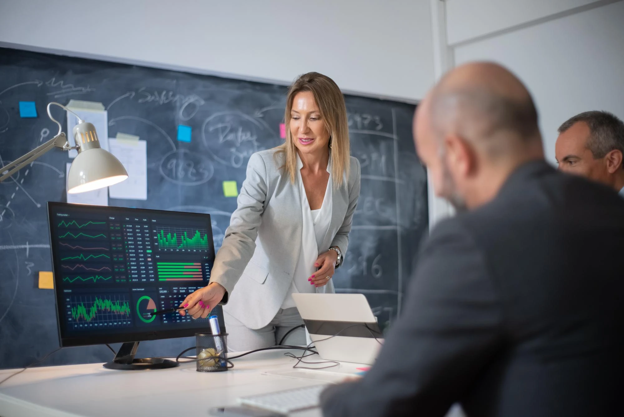 Diplomado en Gerencia Financiera y Valoración de Empresas con Inteligencia Artificial