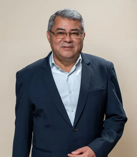 Miguel Ángel Flores